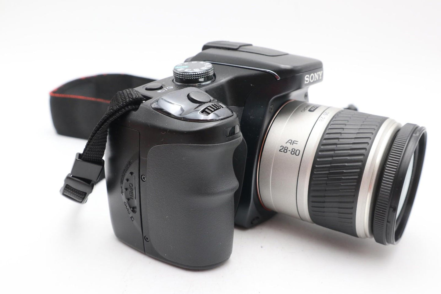 Sony A100 DSLR Camera 10.2MP with Minolta 28-80mm Lens, Good Condition