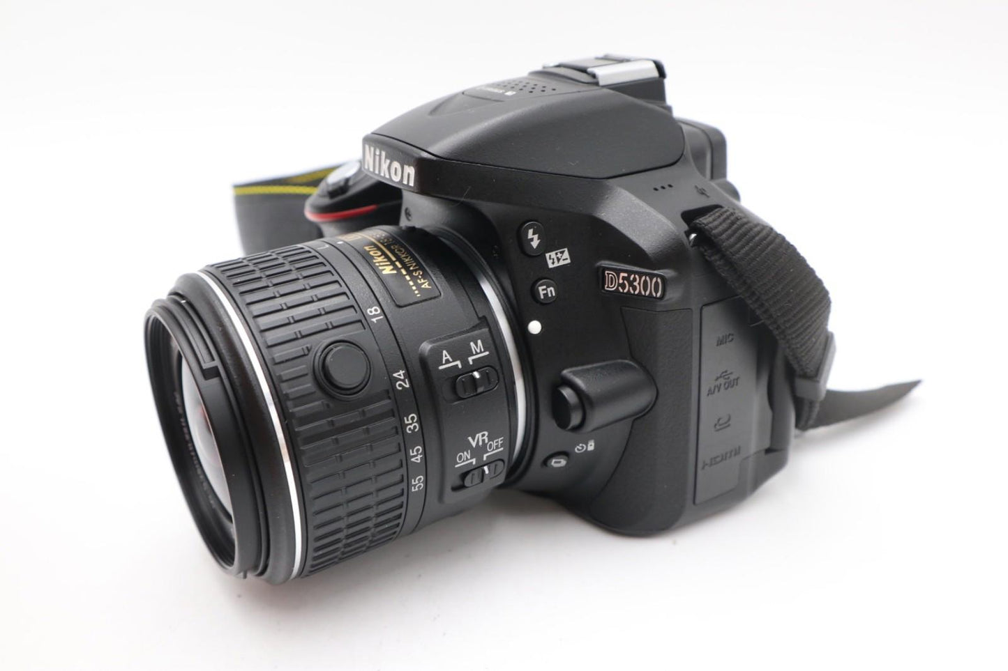 Nikon D5300 24.2MP Camera DSLR with 18-55mm Lens, Shutter Count 3150, VG. REFURB