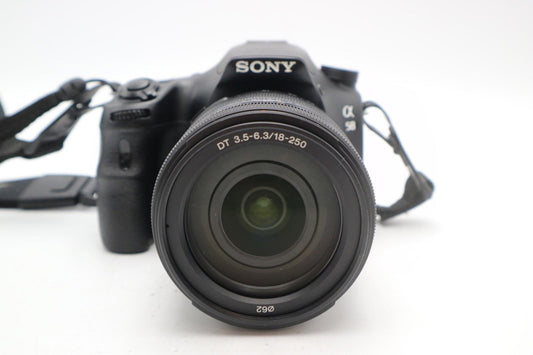 Sony A58 DSLR Camera 20.1MP with 18-250mm, Shutter Count 13192, Good Condition