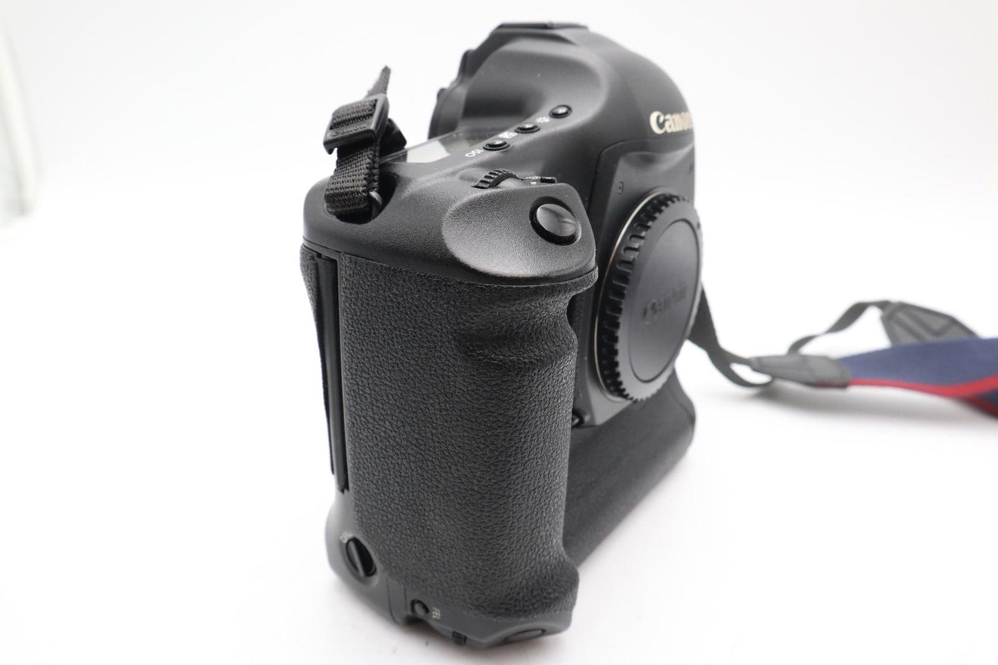 Canon 1Ds Mark III DSLR Camera 21.1MP Body Only, Shutter Count 9243, Good Cond.