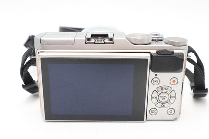 Fujifilm X-A3 Mirrorless Camera 24MP with 16-50mm Lens X Series, Very Good Cond.