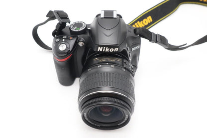 Nikon D3200 DSLR Camera 24.2MP with 18-55mm, Shutter Count 4785, V.G. Condition
