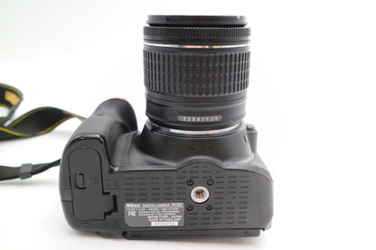 Nikon D5300 24.2MP Camera DSLR with 18-55mm, Shutter Count 11033, Good Condition