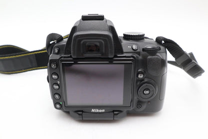 Nikon D5000 DSLR Camera 12.3MP Kit with 18-55mm Shutter Count 17045, REFURBISHED