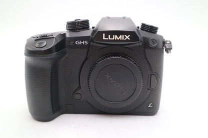 Panasonic DMC-GH5 Mirrorless Camera 20MP Body Only, Shutter 15041, V-LOG-L