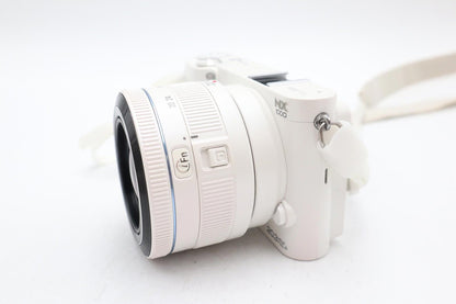 Samsung NX1000 Mirrorless Camera 20.3 MP with 20-50mm Lens, G. REFURBISHED