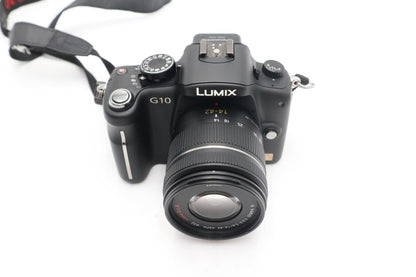 Panasonic G10 Mirrorless Camera 12.1MP with 14-42mm, Shutter C. 2972 REFURBISHED