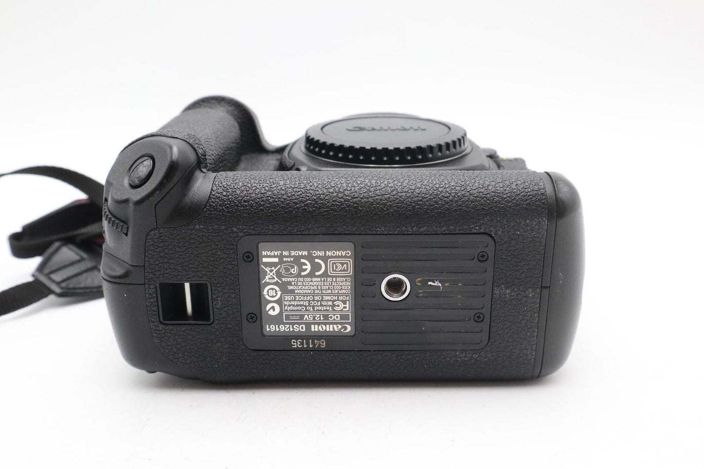 Canon 1Ds Mark III DSLR Camera 21.1MP Body Only, Shutter Count 9243, Good Cond.