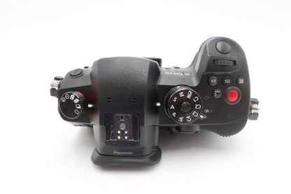 Panasonic GH5 II Mirrorless Camera 20.3MP Body Only,Shutter Count 87 REFURBISHED
