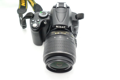 Nikon D5000 DSLR Camera 12.3MP Kit with 18-55mm Shutter Count 3449, Good Cond.