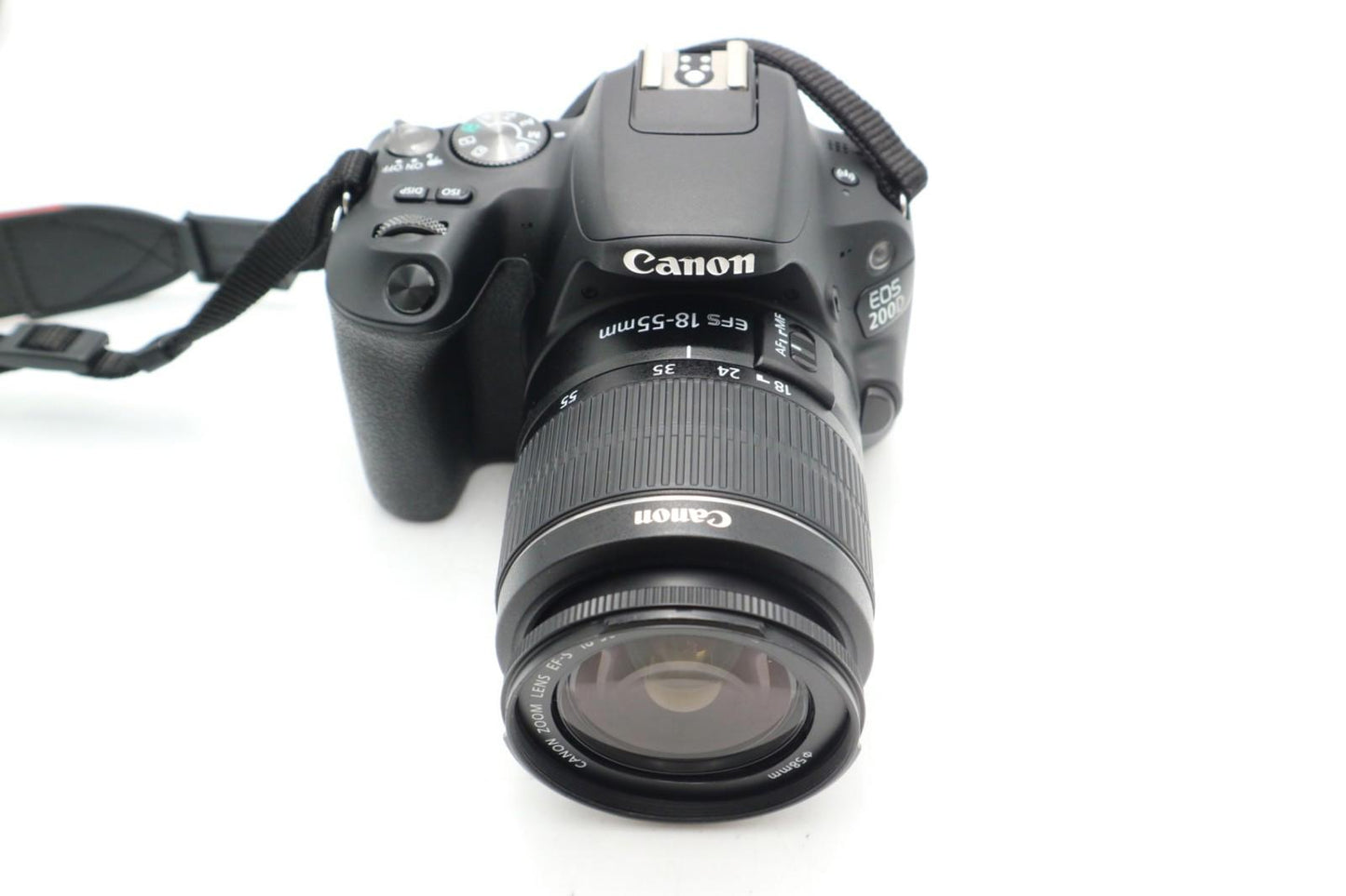 Canon 200D Camera DSLR 24.2MP Kit with 18-55mm Shutter Count 656 VG. REFURBISHED