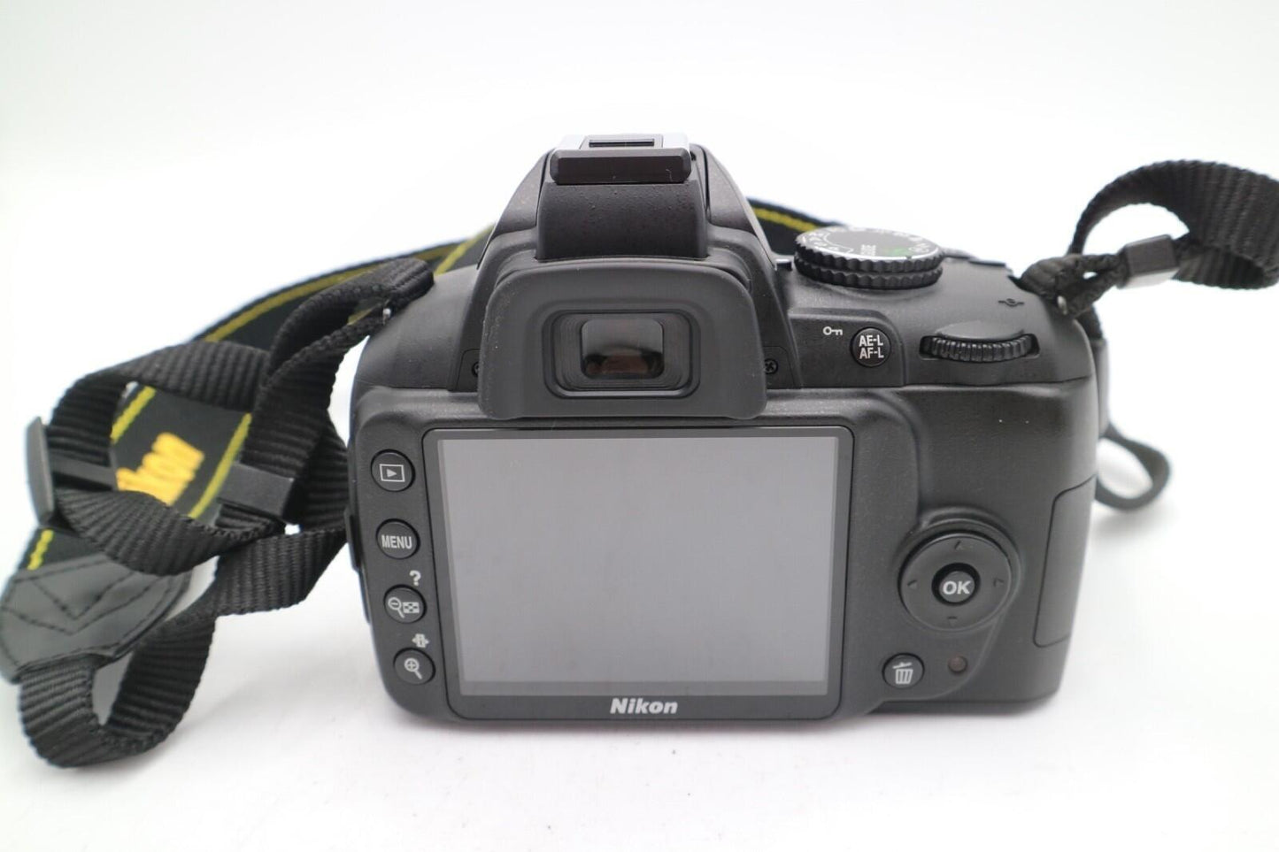 Nikon D3000 DSLR Camera 10.2MP + 18-55mm Lens | Good Refurbished | 12M Warranty