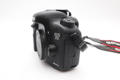 Canon EOS 7D Mark II DSLR Camera 20.2MP Body Only Shutter Count 2%, REFURBISHED