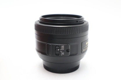 Nikon 35mm Prime Lens F1.8G AF-S DX SWM Very Sharp Portrait, Good REFURBISHED