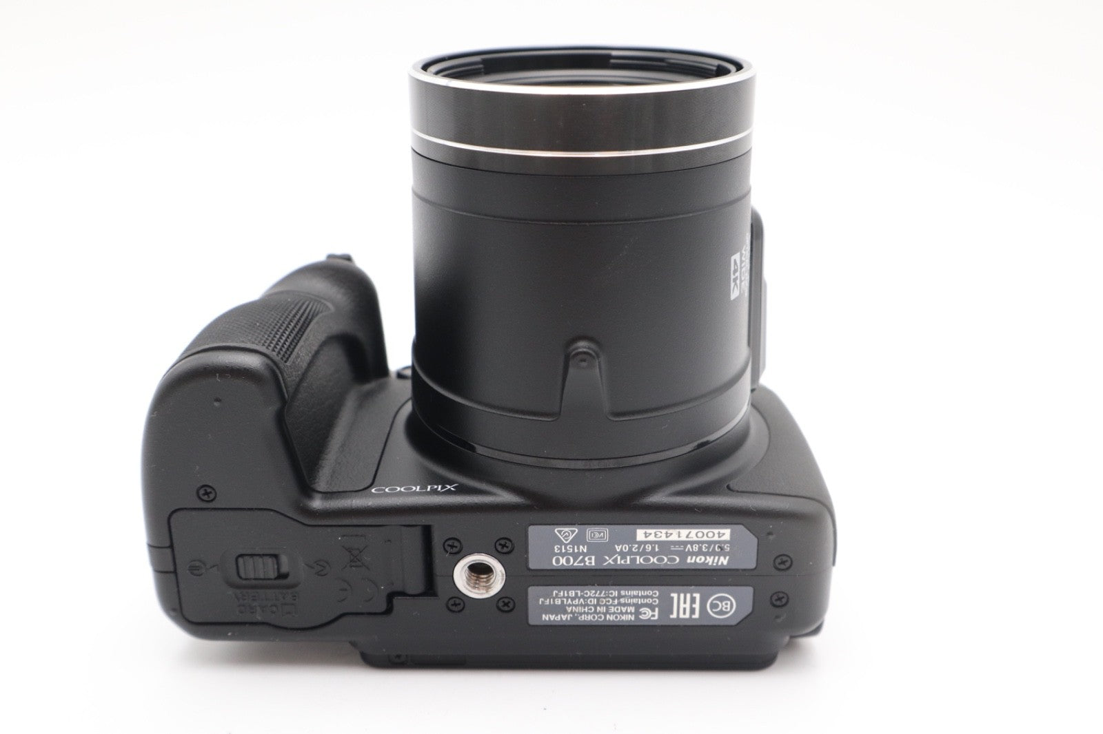 Nikon B700 Bridge Camera 20.3MP, 60x Optical Zoom, 4K , Wi-Fi, V. Good Condition