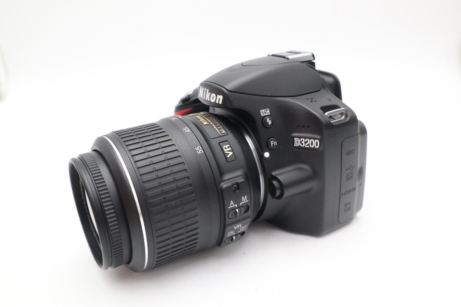 Nikon D3200 DSLR Camera 24.2MP with 18-55mm, Shutter Count 3261, Very Good Cond