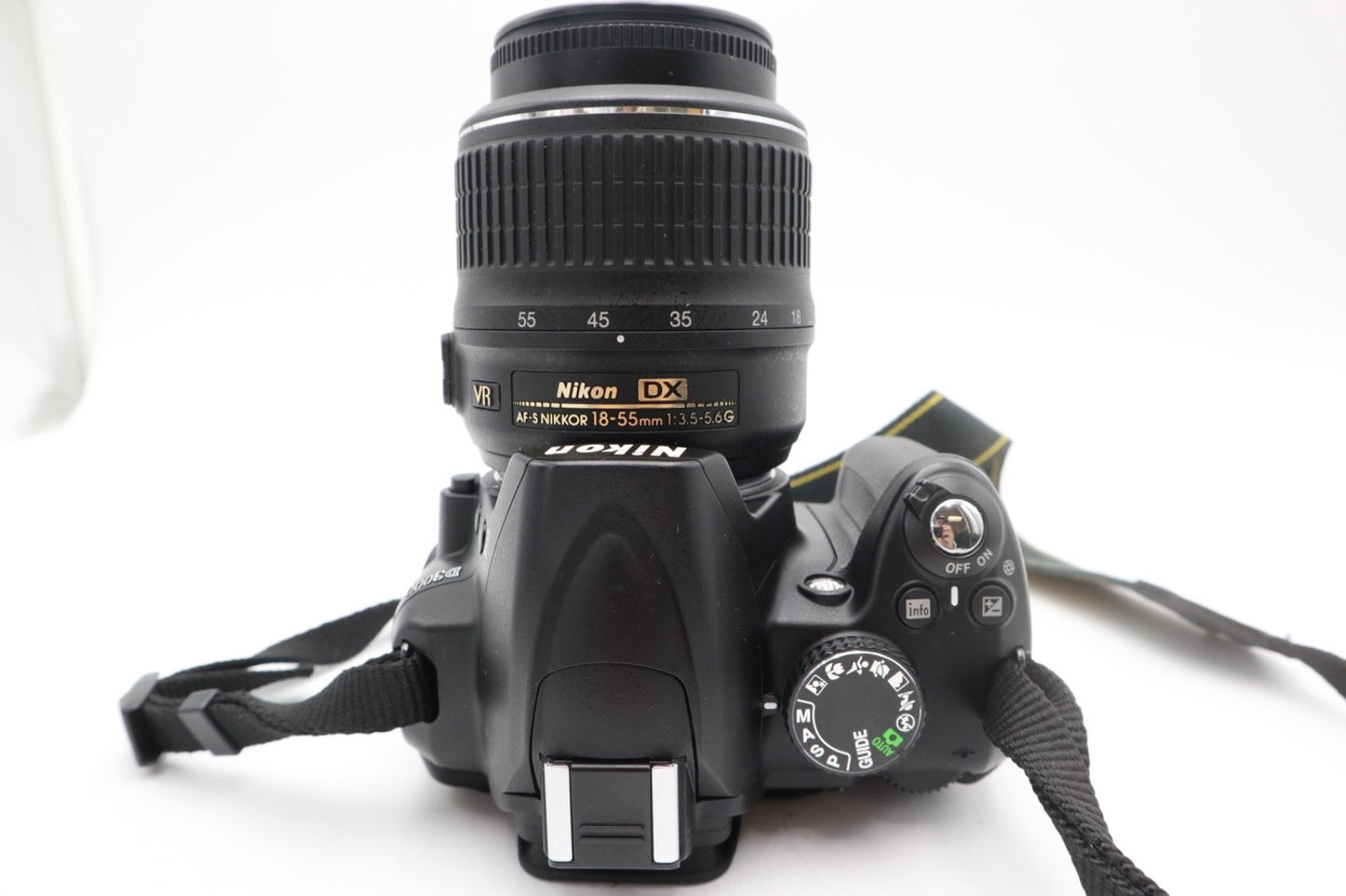 Nikon D3000 DSLR Camera 10.2MP with 18-55mm, Shutter Count 6194, Very Good Cond