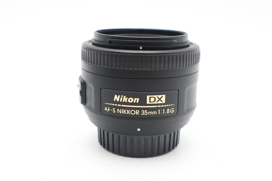Nikon 35mm Prime Lens F1.8G AF-S DX SWM Very Sharp Portrait, Very Good Condition