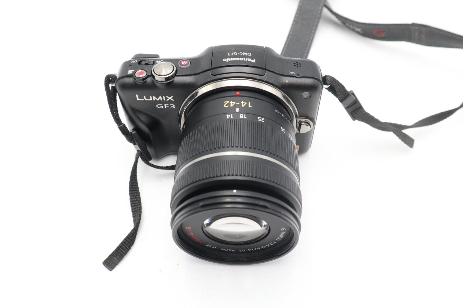 Panasonic DMC-GF3 Camera Mirrorless 12.1MP with 14-42mm Lens, Shutter Count 7193