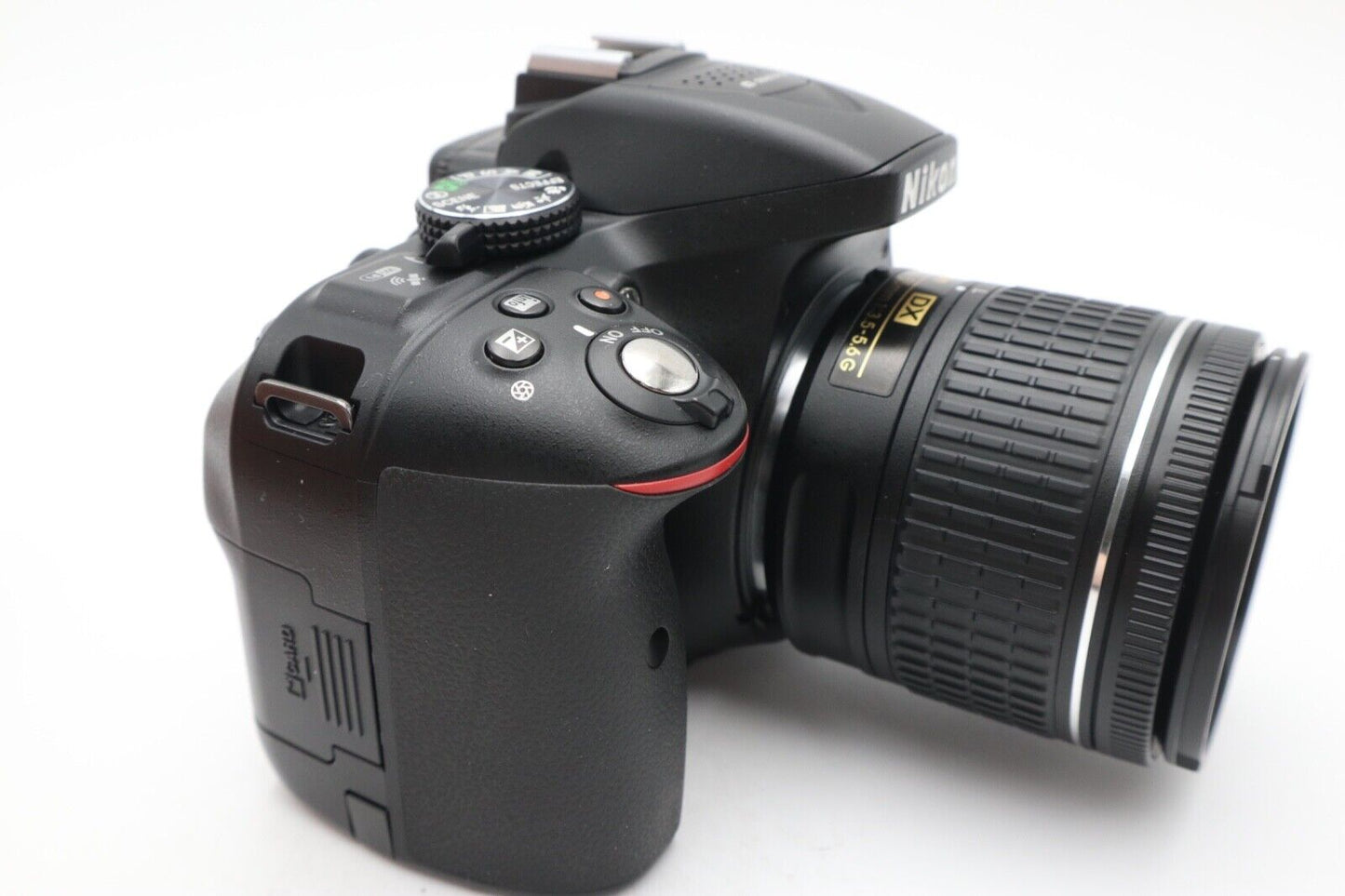 Nikon D5300 24.2MP Camera DSLR with 18-55mm, Shutter Count 2678, Very Good Cond.