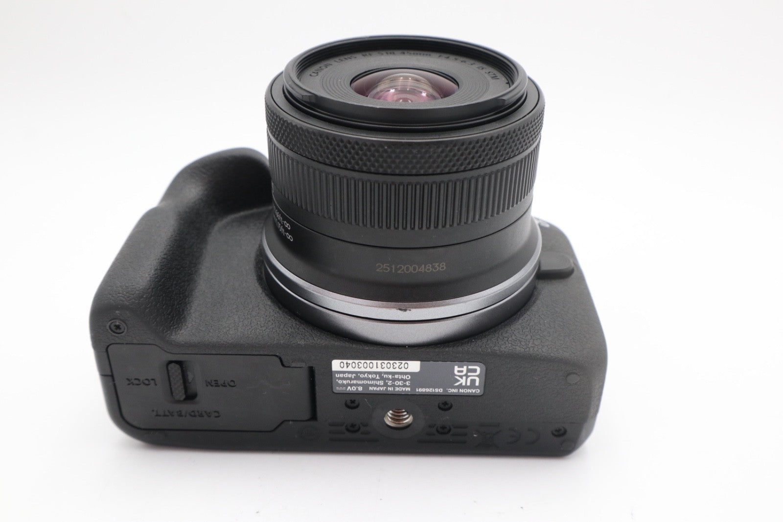 Canon EOS R100 Mirrorless Camera 24.1MP with 18-45mm IS Lens, Shutter Count 2000