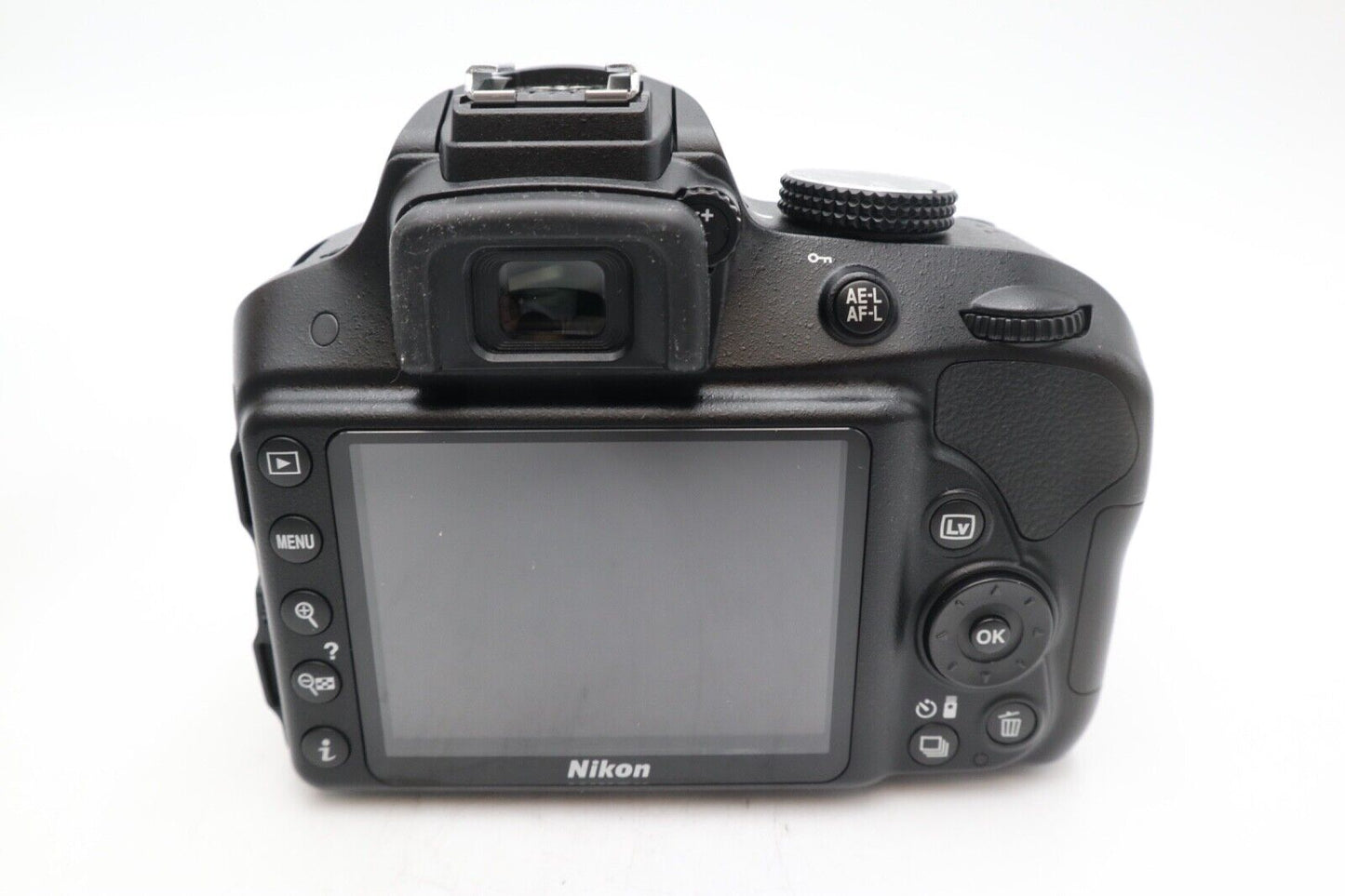 Nikon D3300 DSLR Camera 24.2MP with 18-55mm, Shutter Count 2376, Very Good Cond.