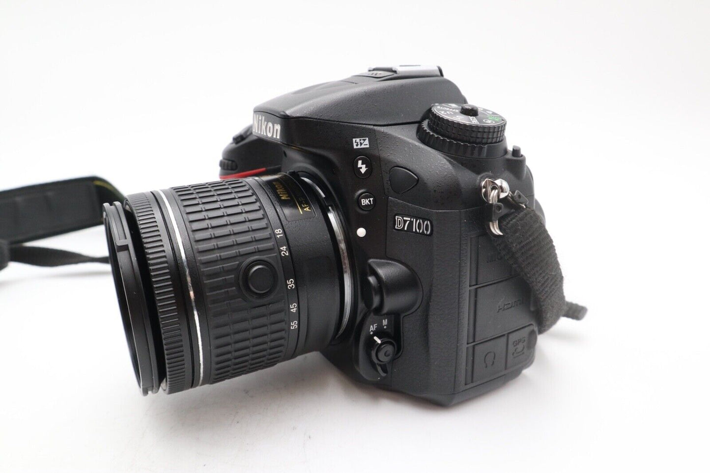 Nikon D7100 DSLR Camera 24.1MP with 18-55mm, Shutter Count 10489, Very Good Cond