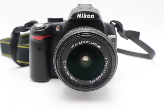 Nikon D5000 DSLR Camera 12.3MP with 18-55mm, Shutter Count 1476, VGood Condition