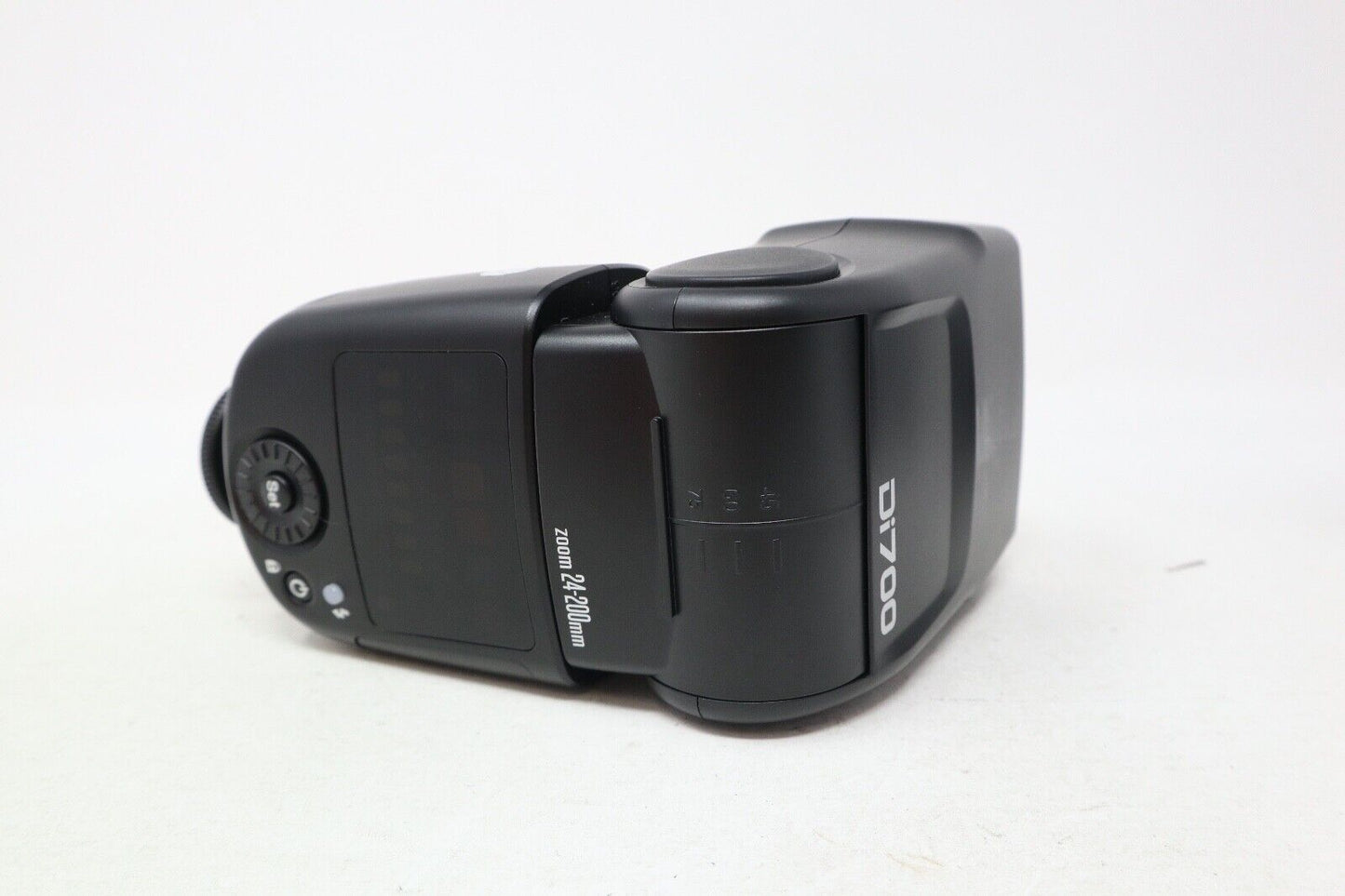 Nissin Di700 Flashgun For Nikon DSLR Camera, TTL , Active Interface Shoe