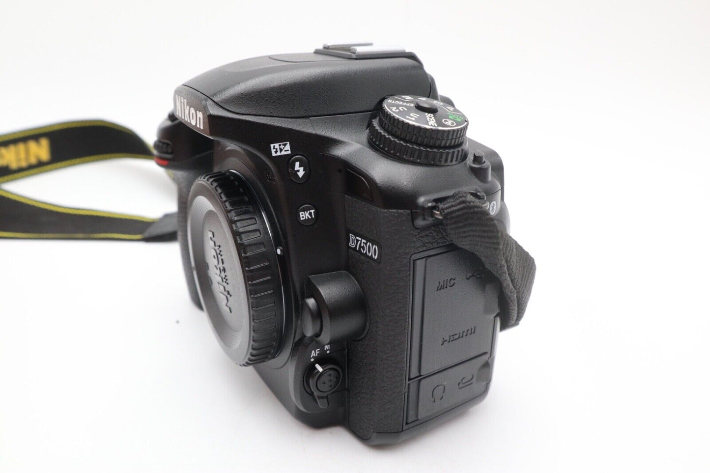 Nikon D7500 DSLR Camera 20.9MP Body Only, Shutter Count 10%, Very Good Cond.