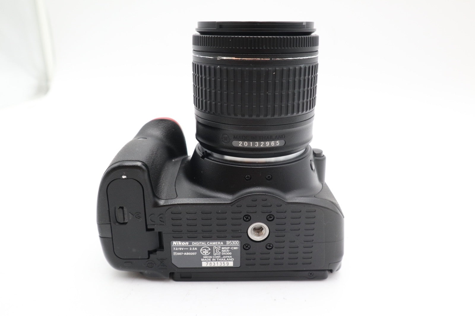 Nikon D5300 24.2MP Camera DSLR with 18-55mm, Shutter Count 3876, Very Good Cond.