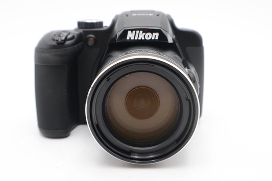 Nikon B700 Bridge Camera 20.3MP, 60x Optical Zoom, 4K , Wi-Fi, V. Good Condition