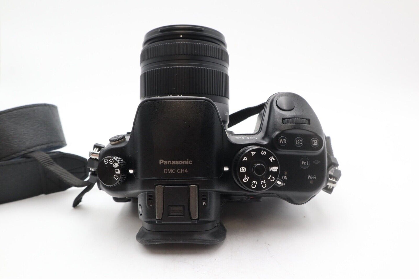 Panasonic DMC-GH4 Mirrorless Camera 16MP 4K with 14-42mm, Shutter Count 188