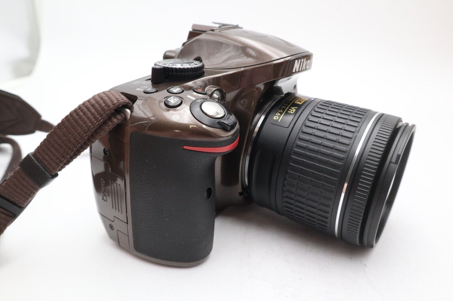 Nikon D5200 DSLR Camera 24.1MP with 18-55mm and 55-200mm Lenses, Shutter C 11166