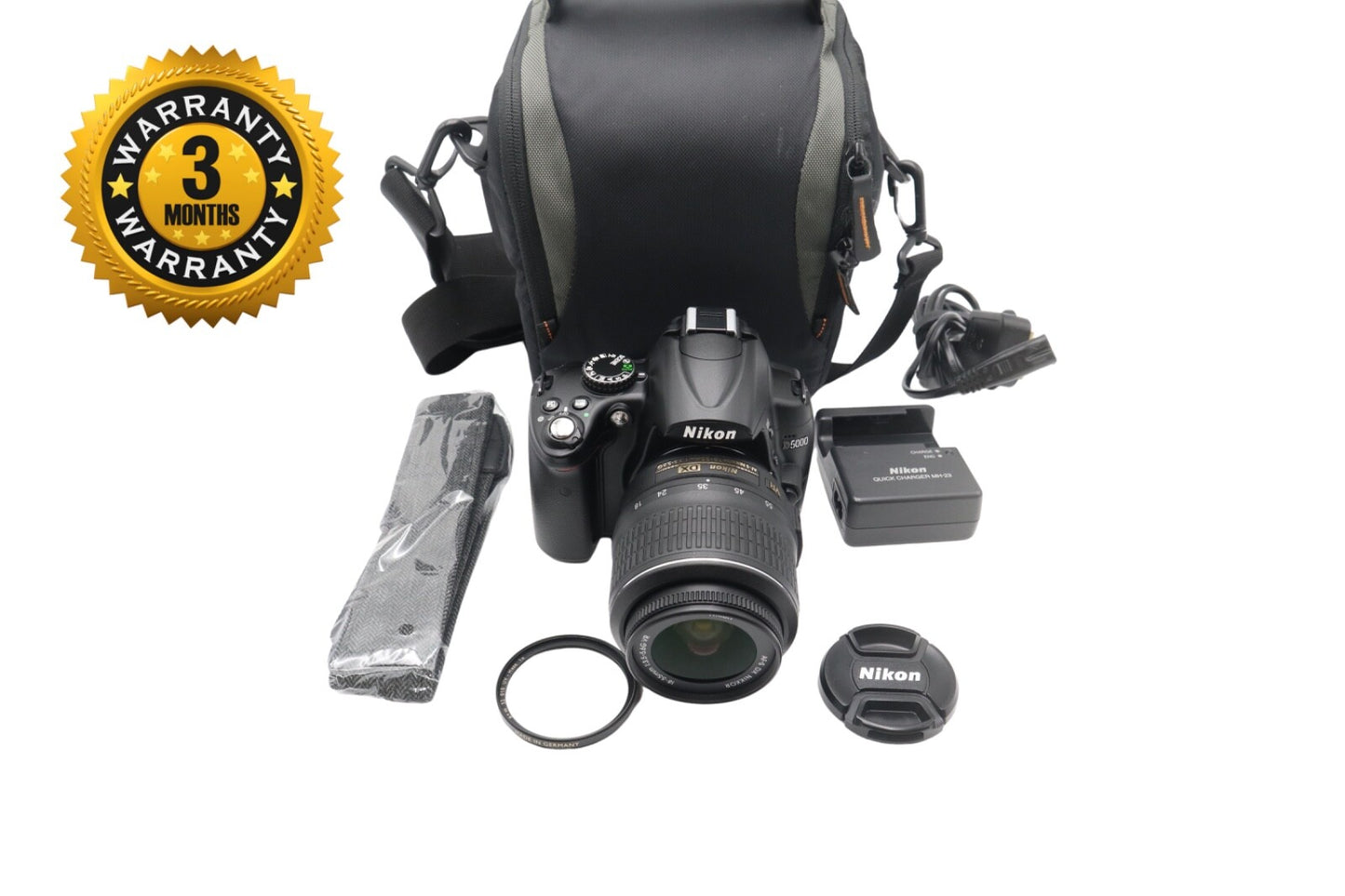Nikon D5000 DSLR Camera 12.3MP with 18-55mm, Shutter Count 3369, Very Good Cond.