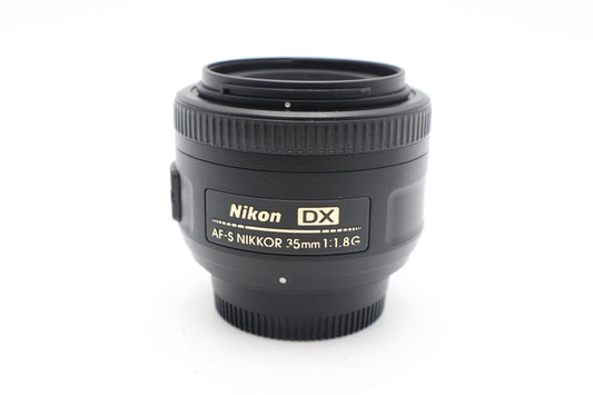 Nikon 35mm Prime Lens F1.8G AF-S DX SWM Very Sharp Portrait, Very Good Condition