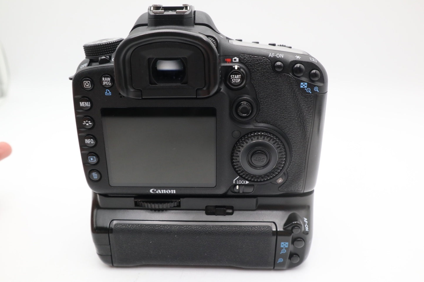 Canon EOS 7D Camera DSLR 18MP with 18-55mm, Shutter Count 18%, Good Condition