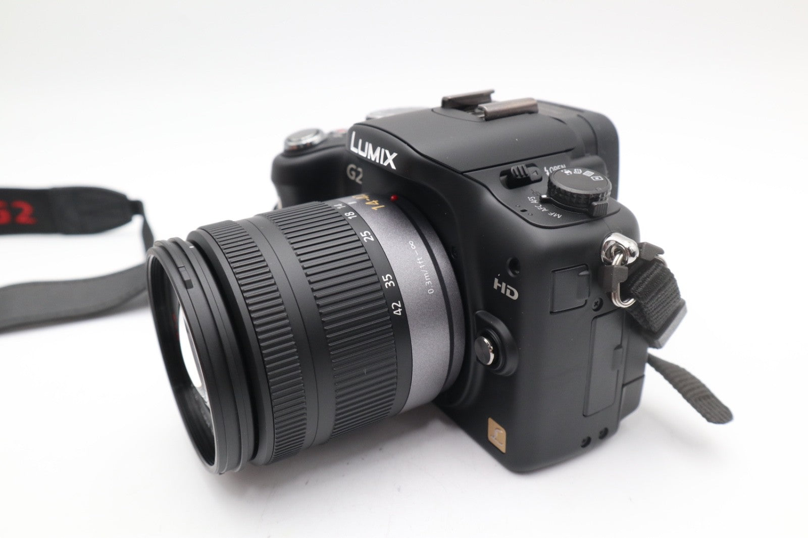 Panasonic G2 Digital Camera 12.1MP with 14-42mm Lens, S. Count 206, V.Good Cond.
