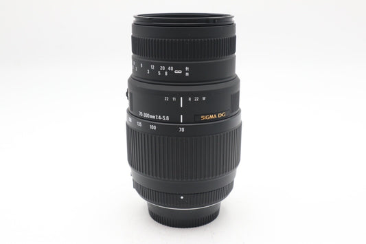 Sigma 70-300mm f/4-5.6 Lens Telephoto Macro for Nikon, Good Condition