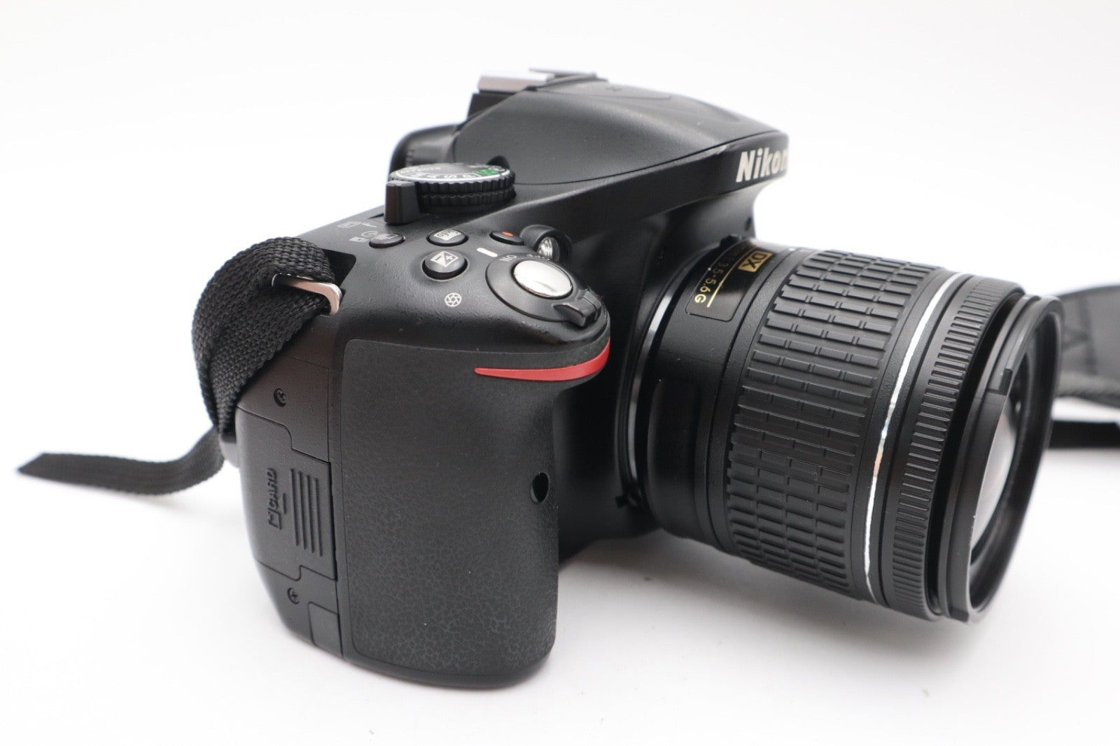 Nikon D5200 DSLR Camera 24.1MP with 18-55mm, Shutter Count 6270, Very Good Cond.
