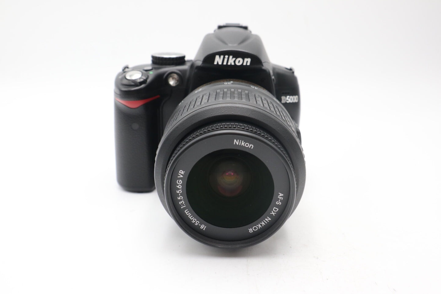 Nikon D5000 DSLR Camera 12.3MP with 18-55mm, Shutter Count 3369, Very Good Cond.