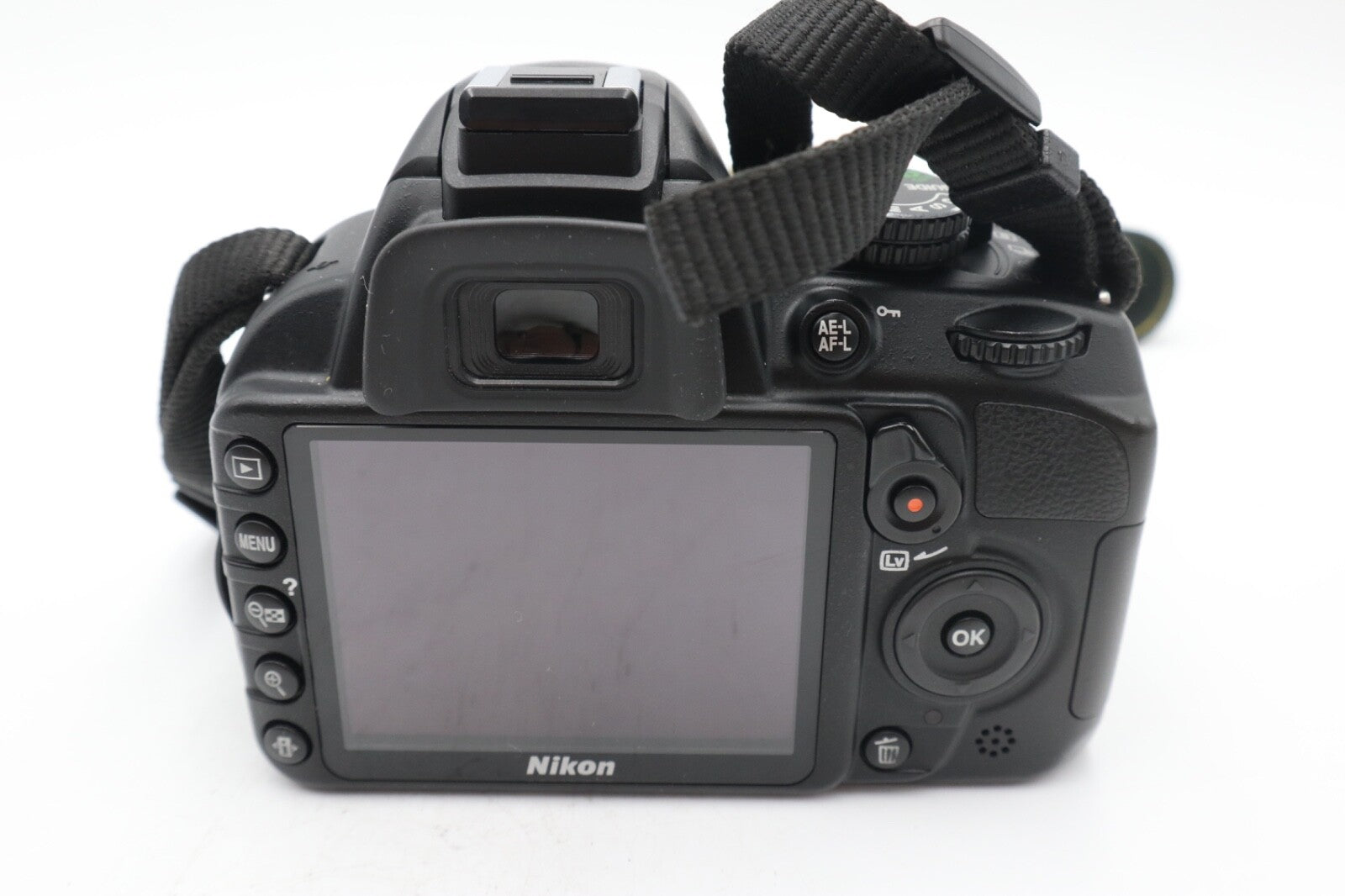 Nikon D3100 DSLR Camera 14.2MP with 18-55mm, Shutter Count 4799, Very Good Cond.
