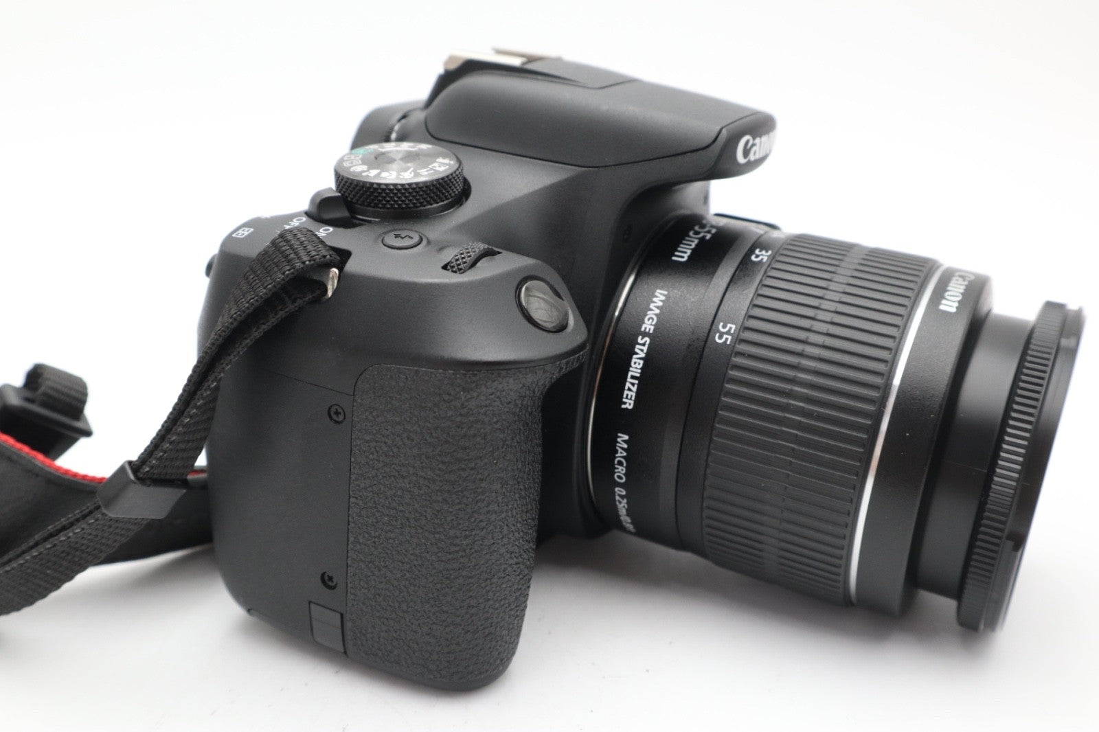 Canon 2000D DSLR Camera 24.1MP with 18-55mm, Shutter Count 977, Excellent REFUR