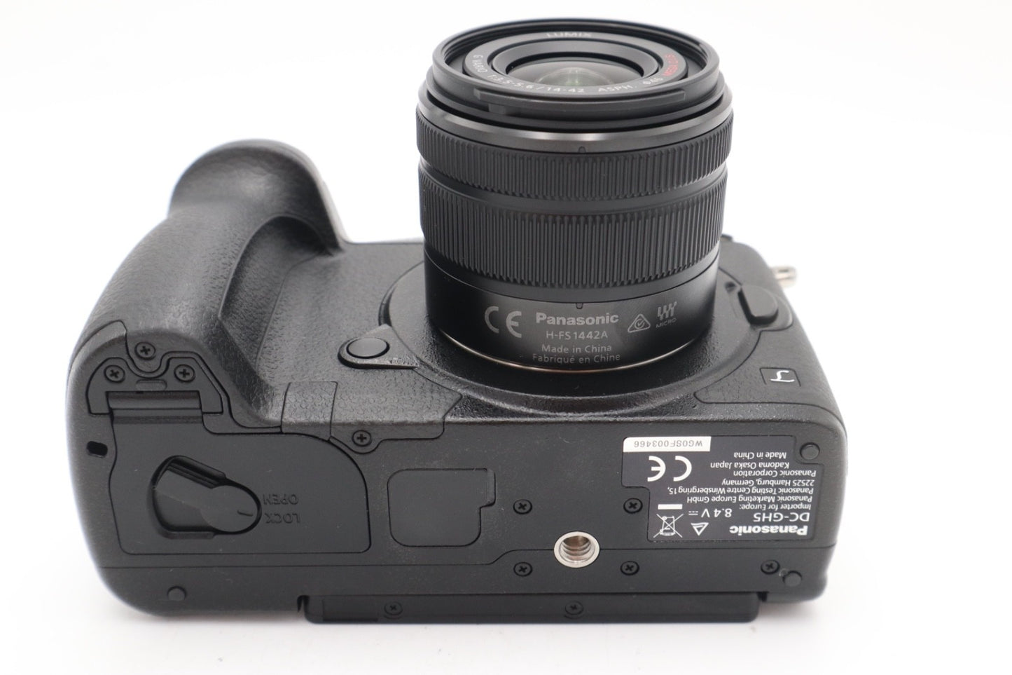 Panasonic DMC-GH5 Mirrorless Camera 20MP with 14-42mm, 4K Video,Shutter Count 84