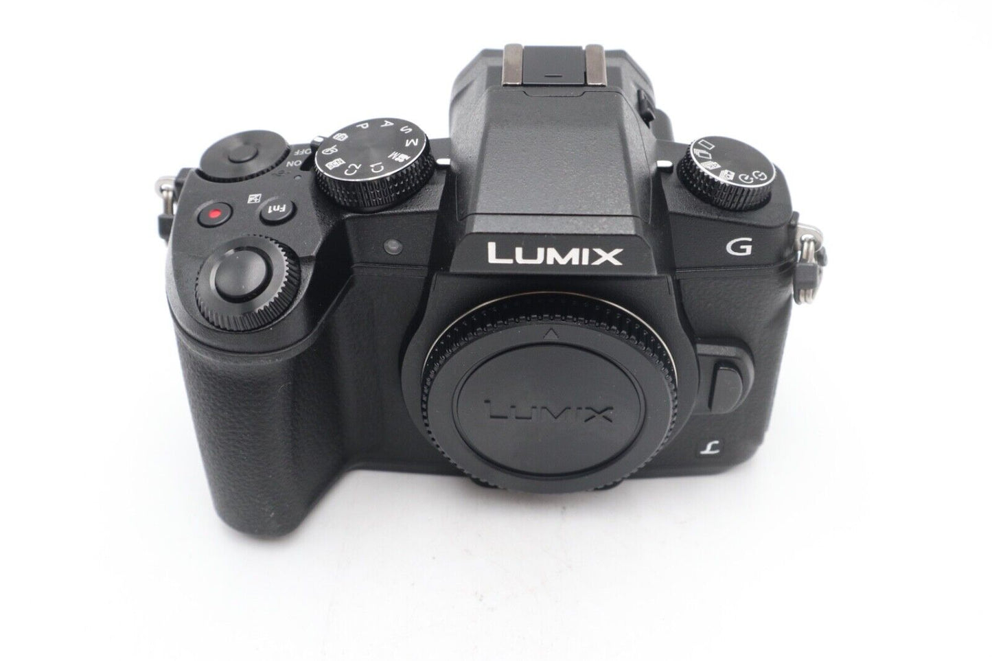 Panasonic G80 Mirrorless Camera 16MP Body Only, Shutter Count 12251, Exc. REFURB