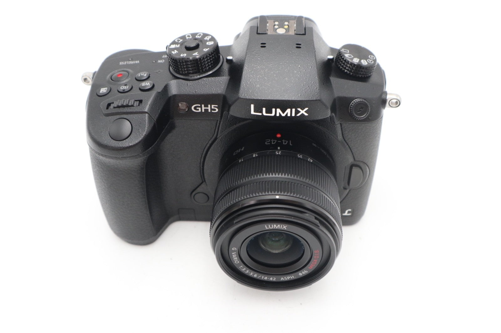 Panasonic DMC-GH5 Mirrorless Camera 20MP with 14-42mm, 4K Video,Shutter Count 84