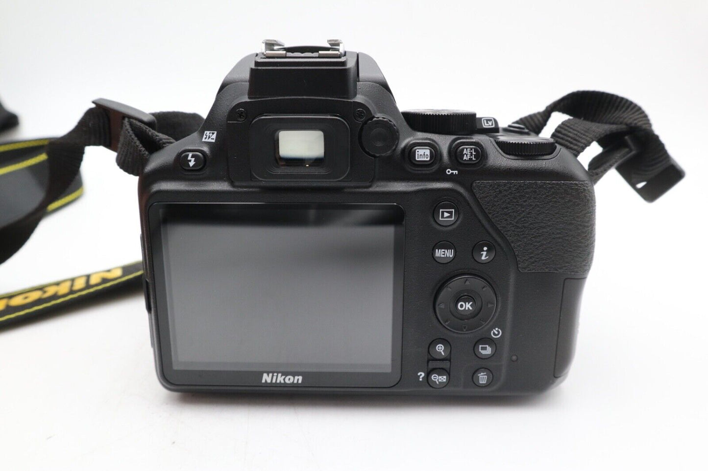 Nikon D3500 DSLR Camera 24.2MP with 18-55mm, Shutter Count 25129, Very Good Cond