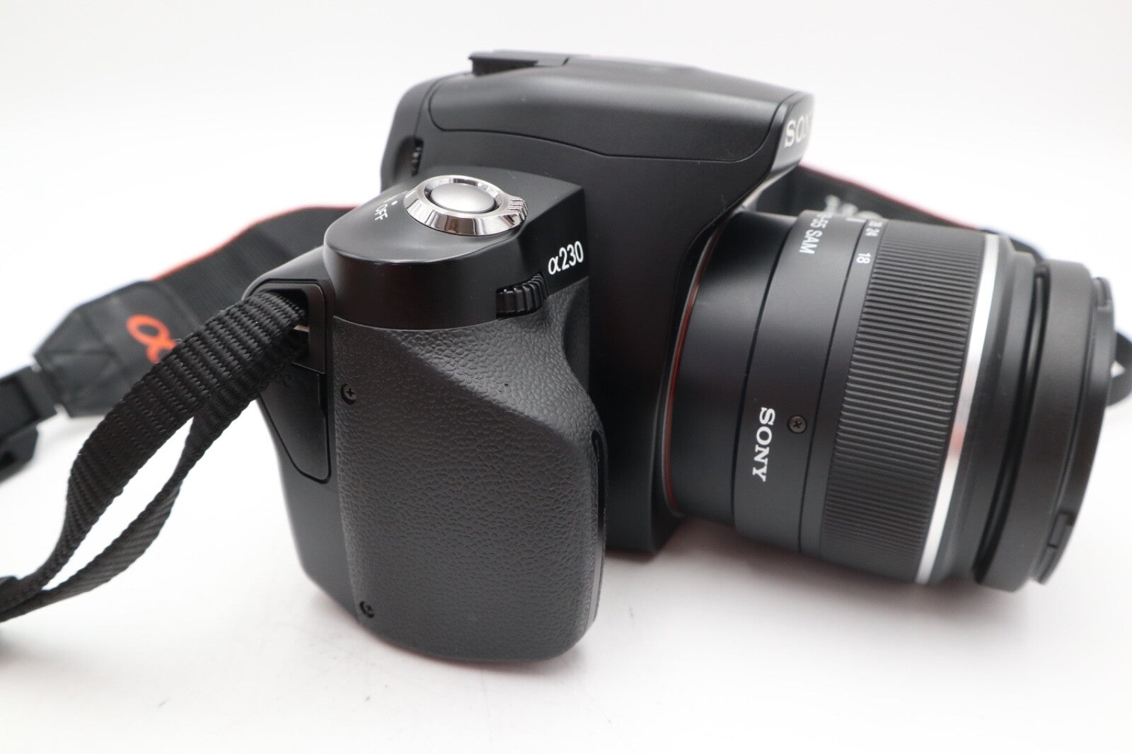 Sony Alpha A230 Camera DSLR 10.2MP with 18-55mm, Shutter Count 785, Good Cond.