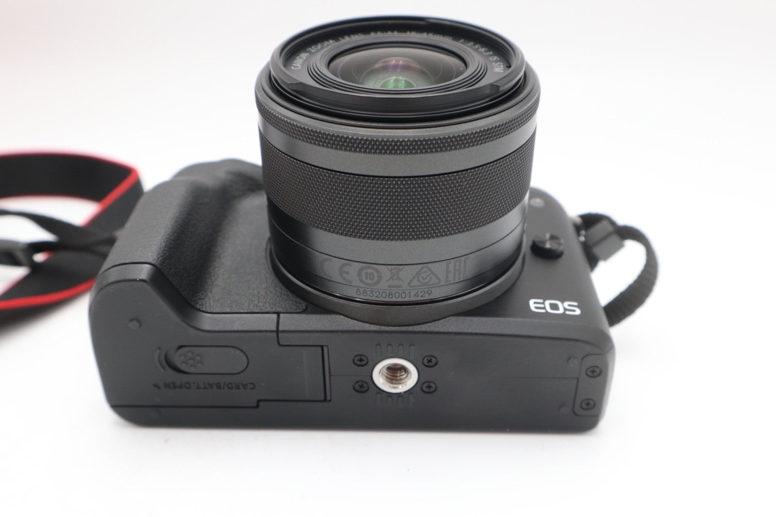 Canon M50 Camera 24MP with 15-45mm Lens, Under 1000 Shutter Count, V.G. REFURB.