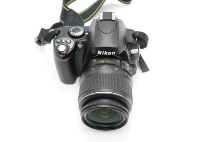 Nikon D40x Camera 10.2MP DSLR with 18-55mm, Shutter Count 2435, Good Condition
